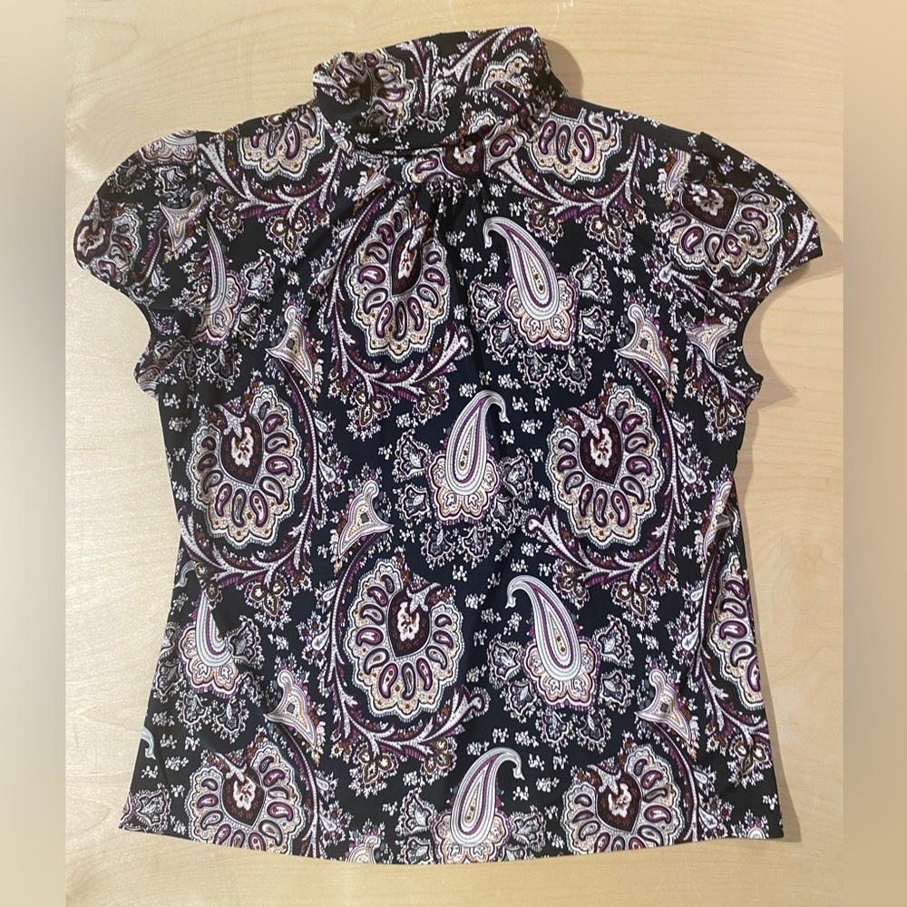 new directions Black Paisley Mock Neck Cap-Sleeve Top PL (QM)
